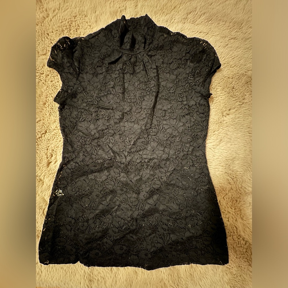 Express short sleeve blouse. Size M